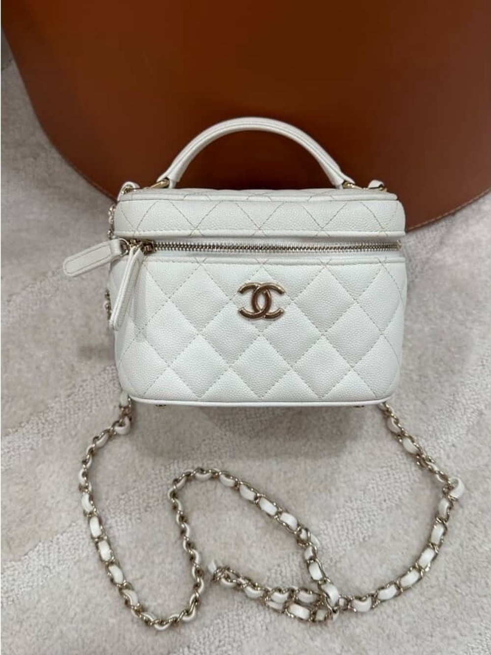 CHANEL White Quilted Vanity Bag with Gold Hardware